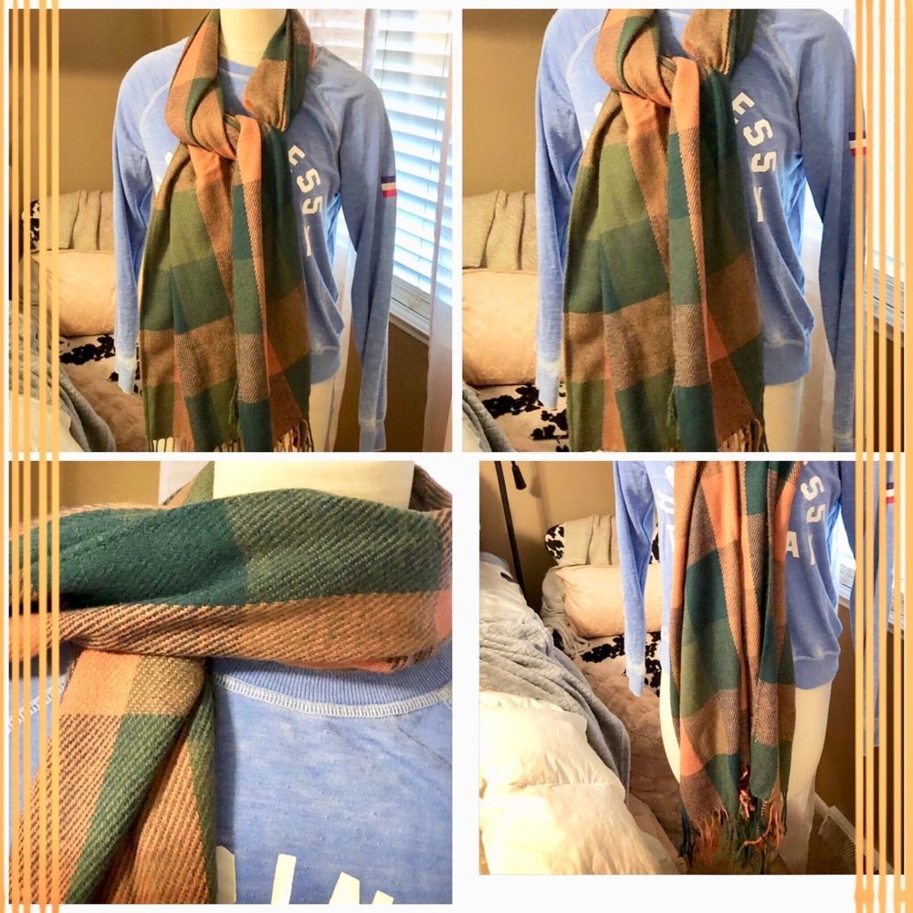 Scarf - Picture 3 of 8
